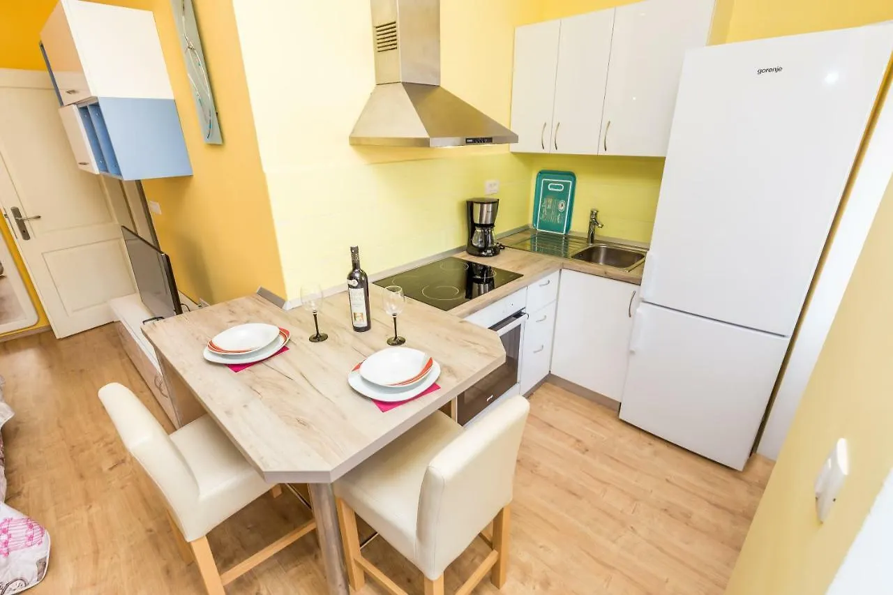 Apartment Nada Opatija 0*,