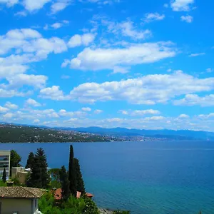 Apartment Diella & Gabriela, Opatija